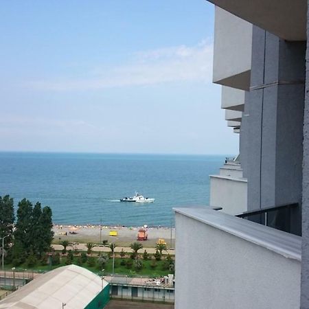 Apartments In Batumi With Sea View Esterno foto
